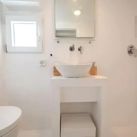 Luxury Merchias 5bd * بلاتيس يالوس